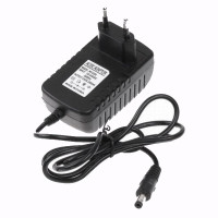 Блок живлення 12.6V 2A зарядний пристрій для збірок 3S Li-ion charger 5.5*2.1